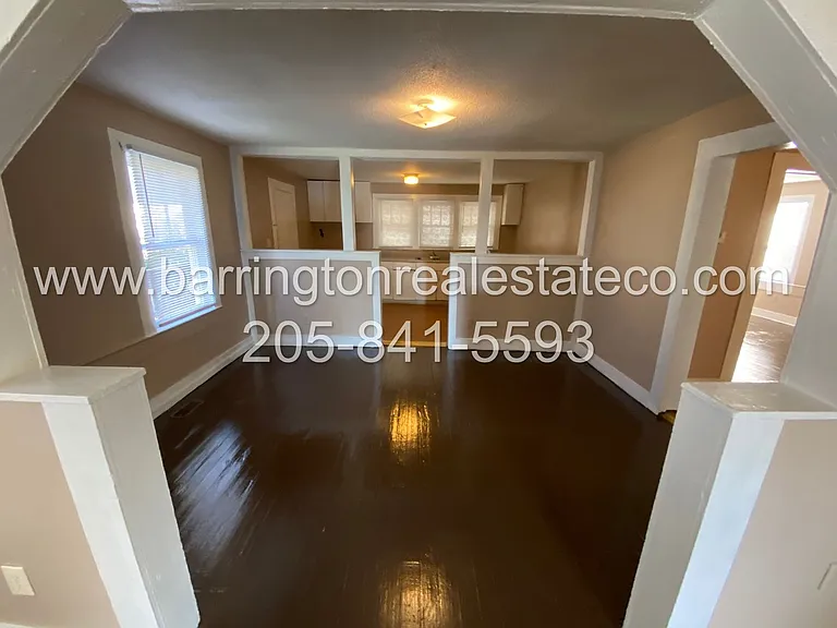 913 Green St — Photo 2