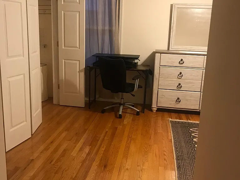 20 Van Reipen Ave — Photo 11