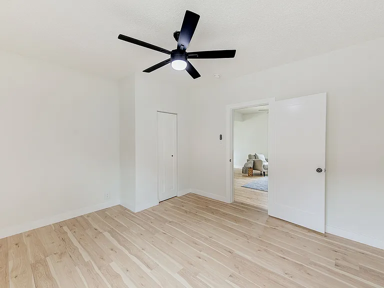 3307 N Morgan St — Photo 15