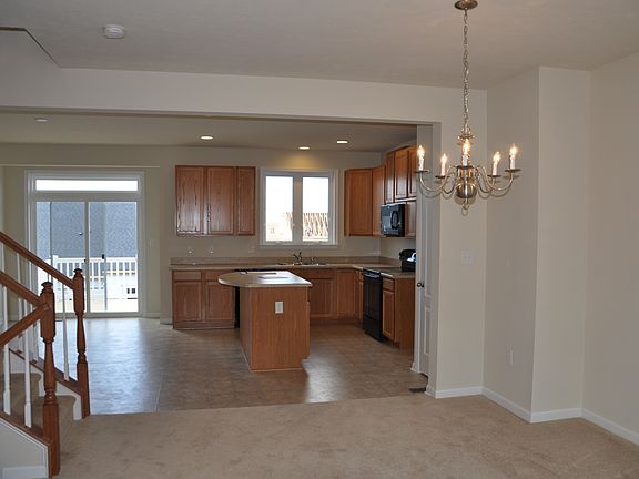 4th image of 2507 Suncrest Vlg