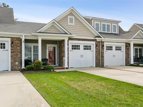 7407 Fiddlers Ln, Gloucester, VA 23061