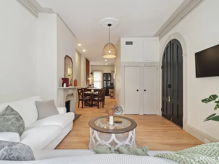 15 Capitol Ave — Photo 17