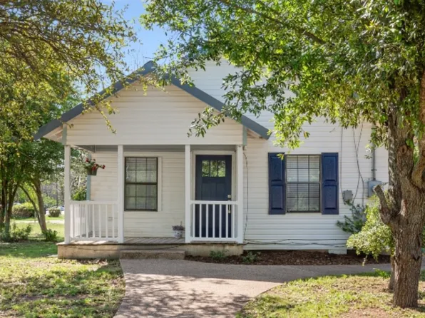 207 E 6th St, Mc Gregor, TX 76657