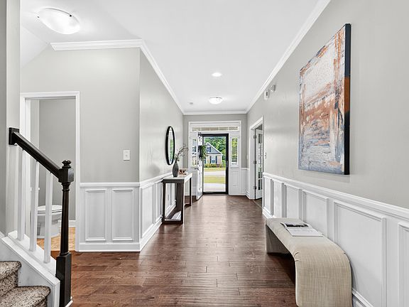 4th image of 130 Fullcrest Ct