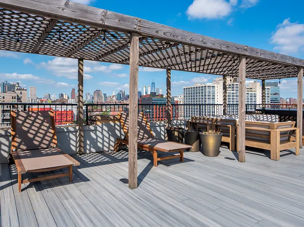 275 Park Avenue image 4 of 10