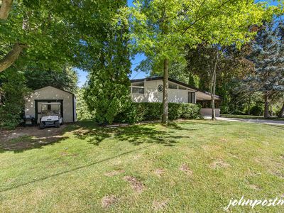 3001 Thorncrest Dr SE, Grand Rapids, MI, 49546