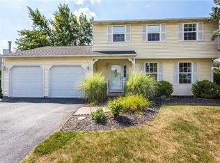 8605 Snowshoe Trl, Cicero, NY 13039