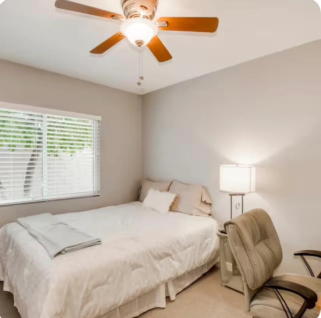 5 bed, 2076 sqft, $9,500 — Photo 4