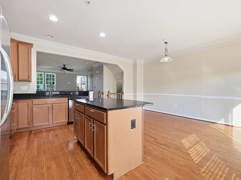 7833 Wormans Mill Rd — Photo 22