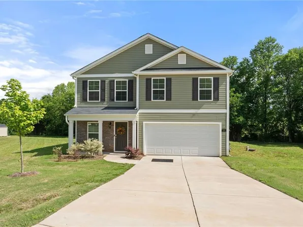 320 Lilys Pl, Lexington, NC 27292