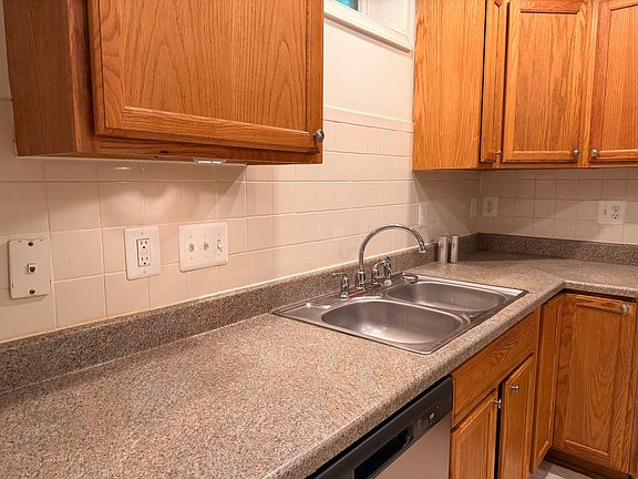 3rd image of 7576 Merrymaker Way #7576