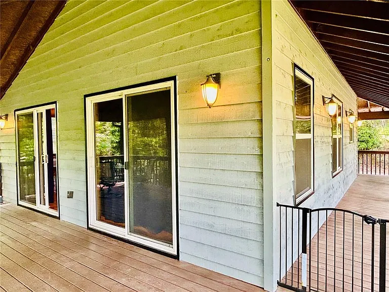 4067 Fincher Dr — Photo 17