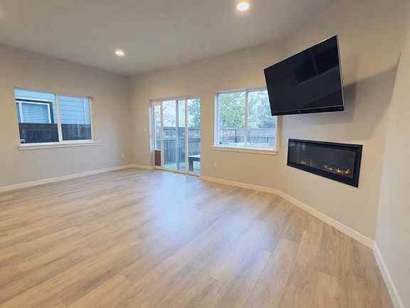3rd image of 8313 NE 134th Pl