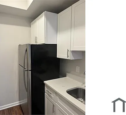 1910 I St NE #7 — Photo 7