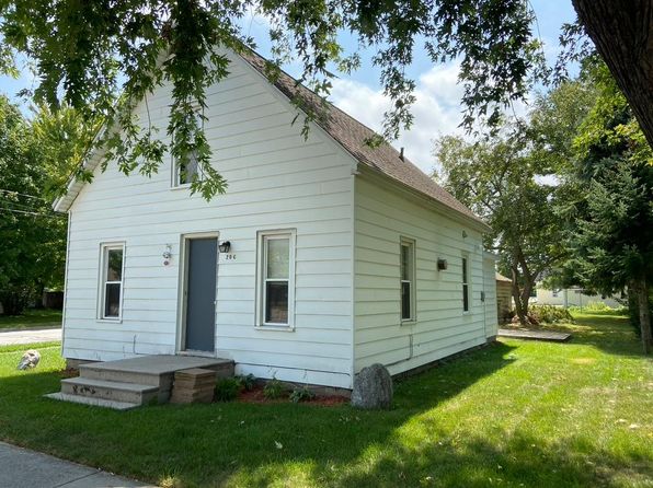 206 Noble St