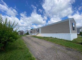 215 Raspberry Cir W, Hebron, OH 43025