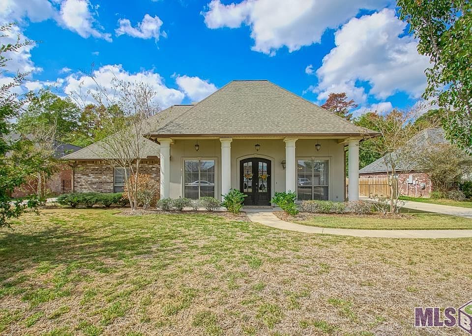 1st image of 32785 Briar Oak Dr