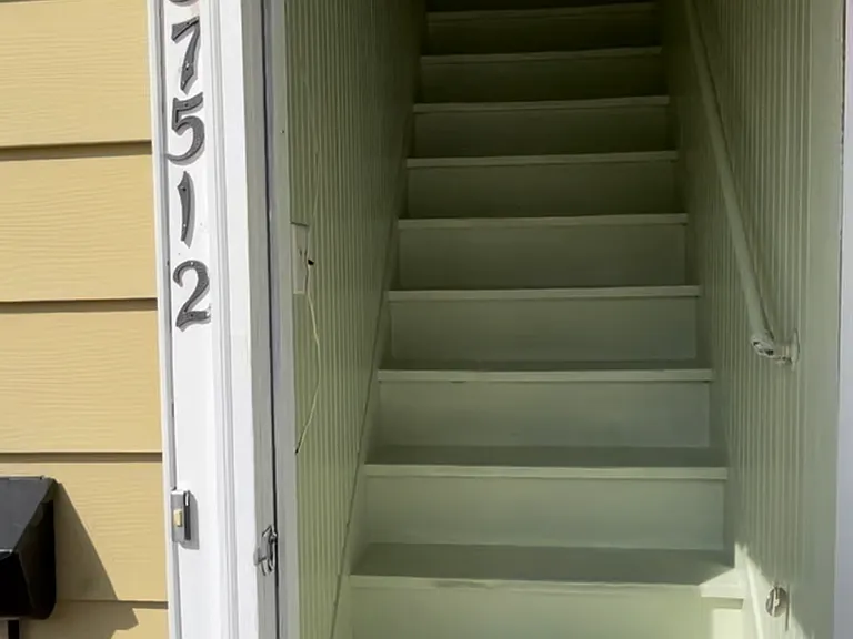 375 Dunn St — Photo 3