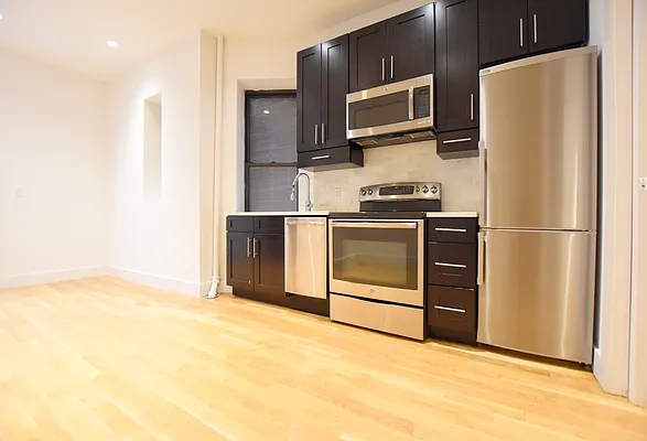 Rented by REAL New York | media 22