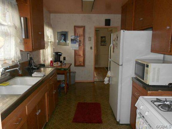 4th image of 6108 Eckleson St