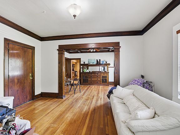 5th image of 3500 1st Ave S