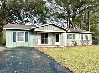 5404 Ardell Dr, Mobile, AL 36608