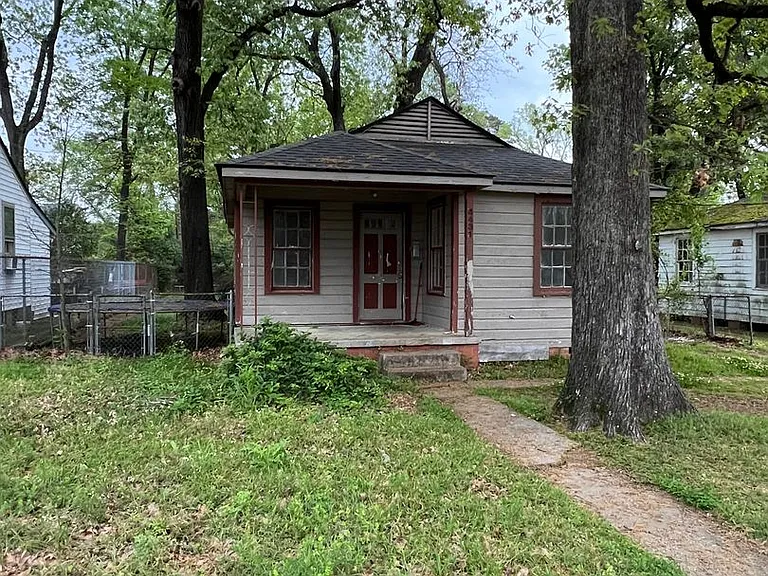 4431 Olga St — Photo 8