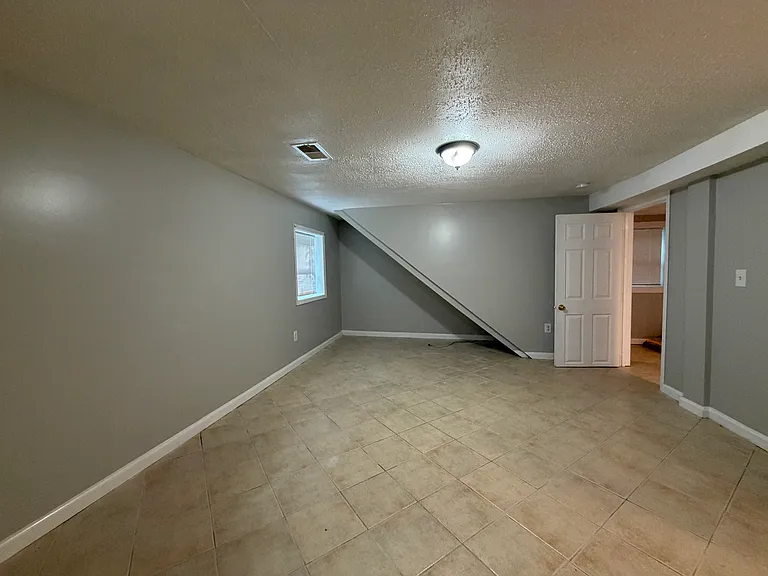 769 Mary Ln — Photo 12