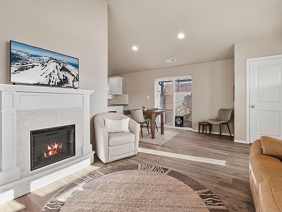 4th image of 2565 NW Teak Ave