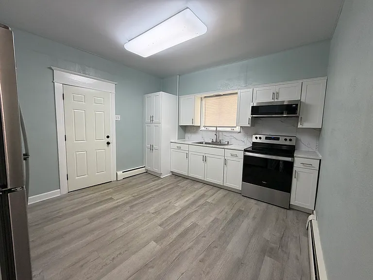 250 S Main St #1 — Photo 2