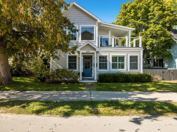 509 N Cedar St, Traverse City, MI 49684