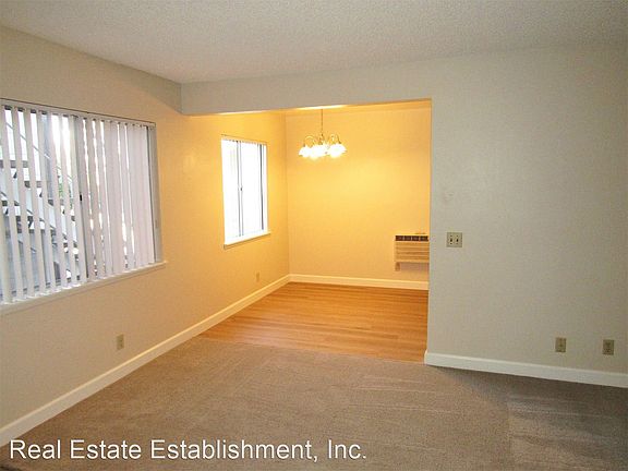 5th image of 208 S West St APT 3