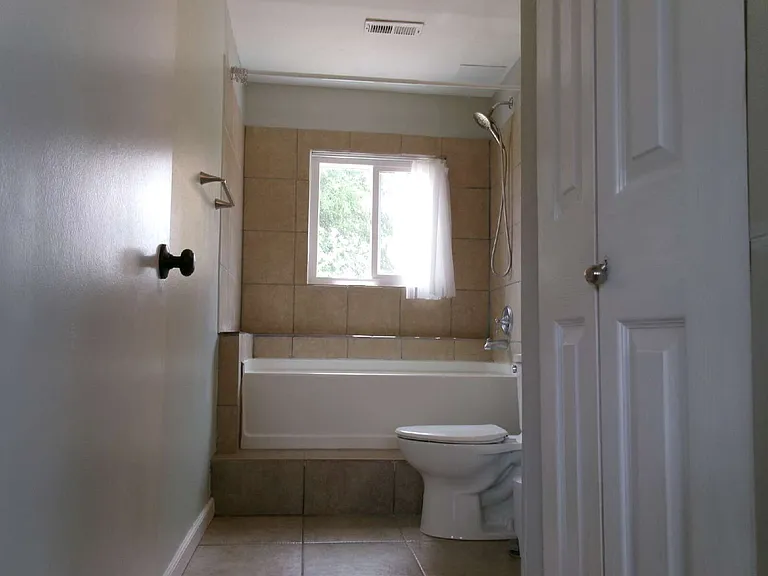 950 Nolte Dr W — Photo 11