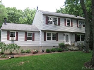 119 Wilmont Ct, Hopewell Junction, NY 12533