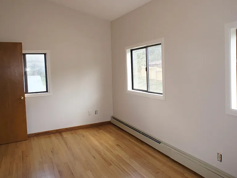 605 W Rollinsville St — Photo 14