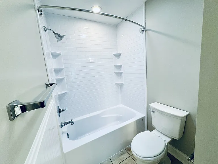 3571 Brampton Dr — Photo 38