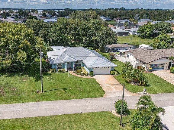 2nd image of 144 Citrus Rd NE