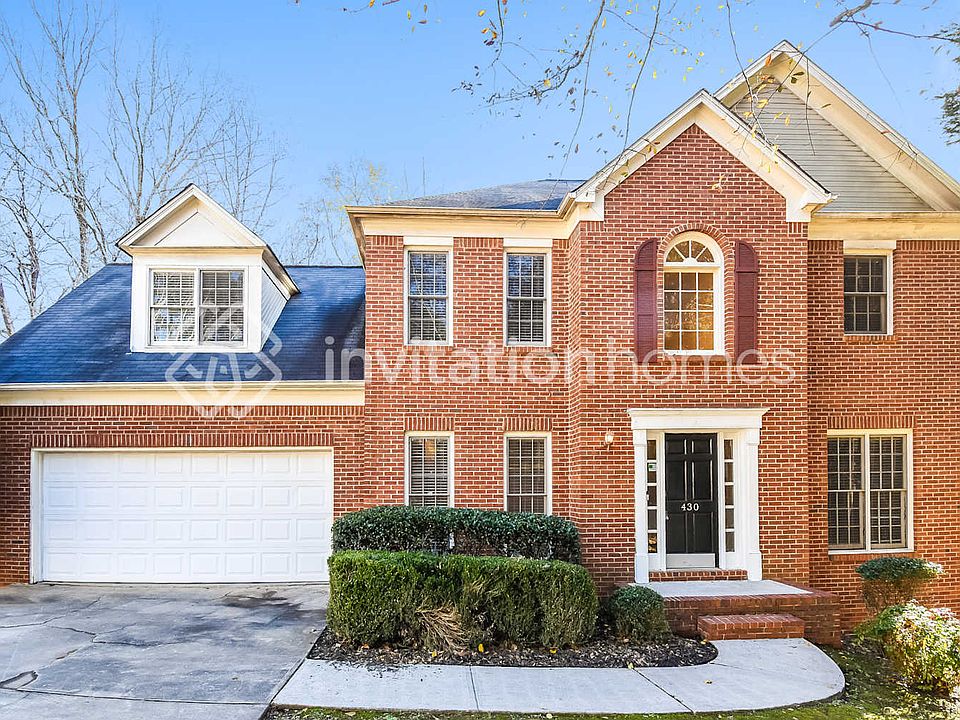 1st image of 430 Croftwood Close