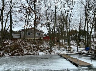 58762 River Heights Dr, Three Rivers, MI 49093