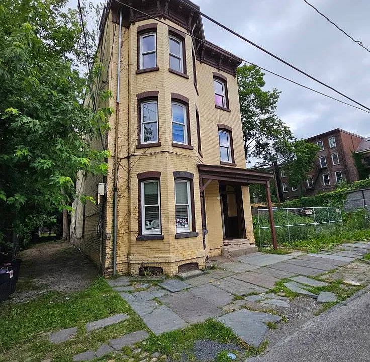 106 Washington St