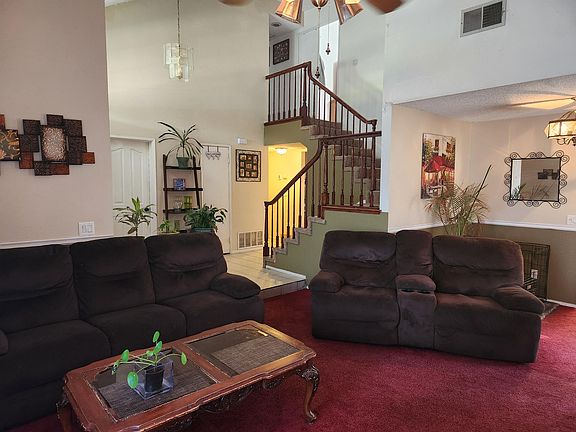 4th image of 2228 Dartmouth Ln