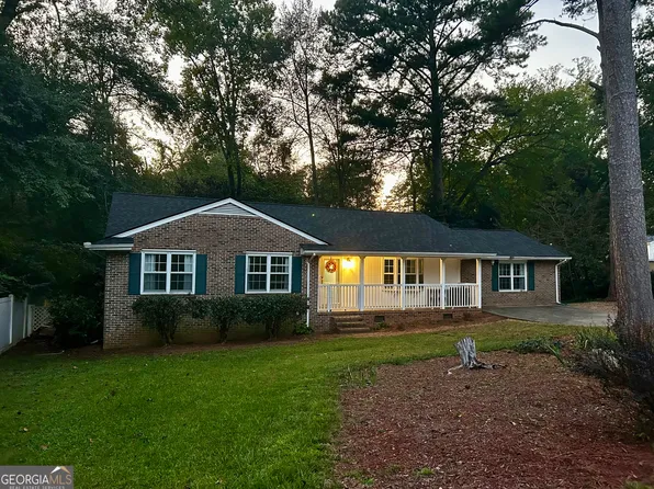 113 Amy Ln, Carrollton, GA 30117
