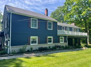 20 Kenton Rd, Chagrin Falls, OH 44022