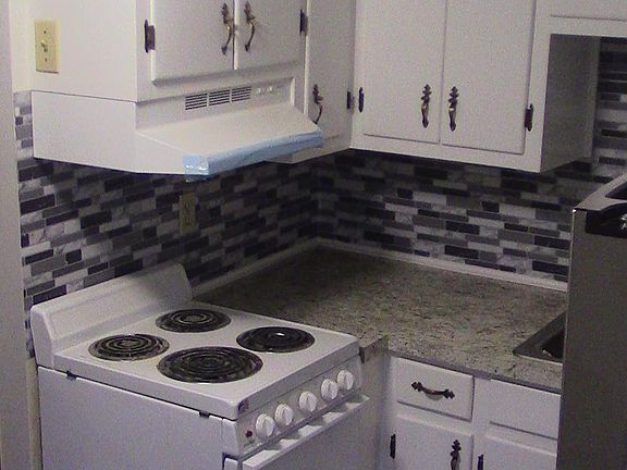 3rd image of 207 Whitehall Ave #4