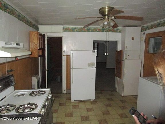 4th image of 22 John St