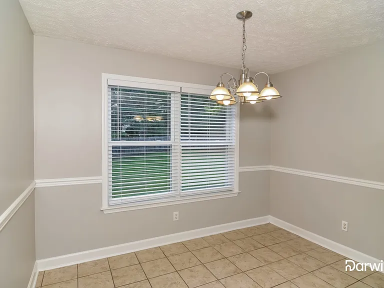 1546 Beaconcrest Cir — Photo 7