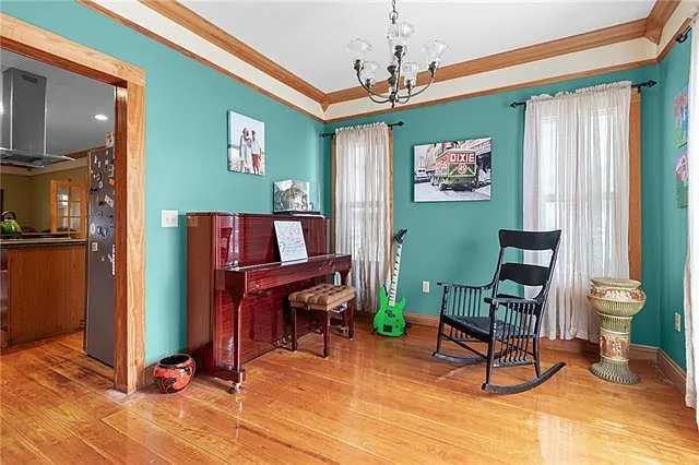 3 bed, 2.0 bath, 1800 sqft, $3,000 — Photo 4