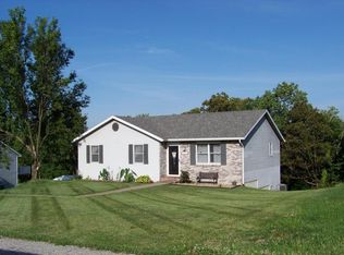 1612 Summit View Dr, Holts Summit, MO 65043