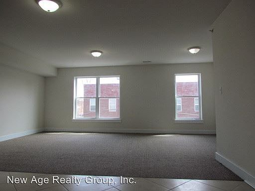 1st image of 506 N Budd St #3316177