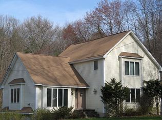 3 Independence Dr, Salem, NH 03079